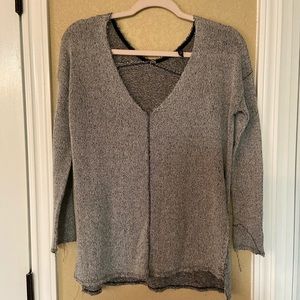 Grey/black heather top